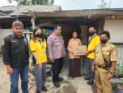 Desa Kalijaya Terima Bantuan Paket Sembako Sebanyak 1500 Dari Fajar Paper