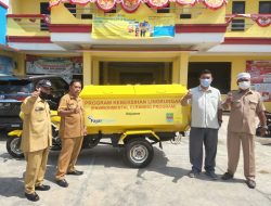 FajarPaper Serahkan Bantuan 500 Paket Sembako, 1 Unit Kendaraan Angkutan Sampah dan 80 Sembako Untuk Desa Harjamekar dan Panti Asuhan