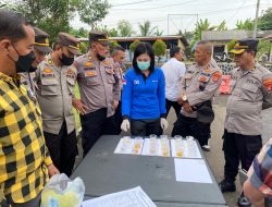 Buktikan Bebas Dari Narkoba, Puluhan Anggota Polres Lampung Utara Jalani Tes Urine