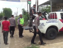Gagal Menyalip, Pengendara Sepeda  Motor Terlindas Truck Bermuatan Batu Apung