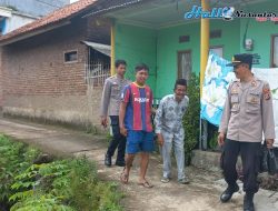 Kapolsek Garut Kota Antar Seorang Kakek Yang Tersesat