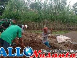 Peduli Saluran Air Babinsa Koramil 13 Kedungwaringin Bantu Warga Kampung Babakan