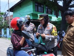 Melalui Giat Operasi Keselamatan Lodaya, Kapolres Subang Tertibkan Pengendara Nakal dan Berikan Edukasi