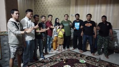 Rombongan Bacaleg Dapil 7 H. Nurhasan SH Kunjungi Rumah Ketua Penggiat Seni Dan Budaya Bekasi