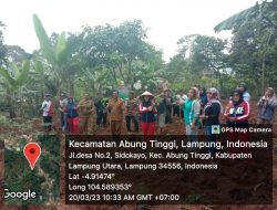 Kades Sidokayo Kompak Dengan Warganya Lakukan Gerakan Serentak Tanam 1000 Bibit Cabai