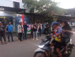 Peduli Ramadhan LSM LGI Bagikan Takjil dan Santuni Anak Yatim