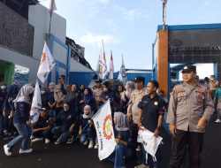 Kapolsek Karangpawitan Pimpin Langsung Pengawalan Aksi Buruh Kabupaten Garut Di Hari May Day