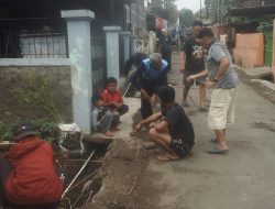 Warga Sindangwargi Kompak Bersihkan Saluran Air Dalam Upaya Ciptakan Kebersihan Lingkungan