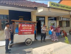 Polsek Bantarujeg Kembali Gelar Program Gerobak Senyum, Iptu Yayan: Bikin Masyarakat Senyum