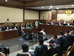 Terkait Kasus Korupsi BTS Kominfo, Jaksa Beberkan Peran Hingga Aliran Uang Johnny Plate