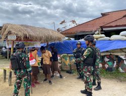 Meningkatkan Semangat Belajar Satgas Mobile Raider 300 Siliwangi Beri Bantuan Alat Tulis
