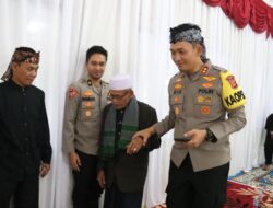 Kapolres Bogor dan Jajarannya Jalin Silahturahmi Dengan Kasepuhan dan Budayawan Desa Cimande Kabupaten Bogor