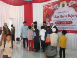200 Anak Yatim Piyatu Menerima Santunan