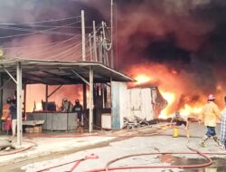 Diduga Akibat Membakar Sampah, Gudang Limbah di Cikarang Utara Ludes Terbakar