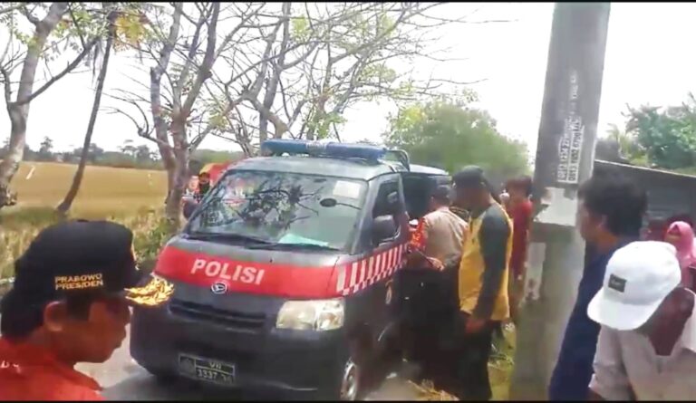 Seorang Karyawan Bengkel Sepeda Motor Tewas Terlindas Truck di Sukatani