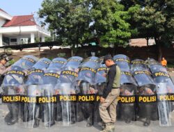 Persiapan Pengamanan Jelang Pemilu 2024, Polres Bogor Melaksanakan Latihan Dalmas Kerangka dan Team Negosiator Polwan
