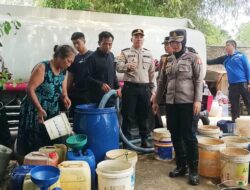 RAD Polda Metro Jaya Peduli Kekeringan di Kabupaten Bekasi