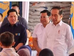 Antusiasme Ribuan Warga Karawang Sambut Presiden Jokowi di Pasar Johar