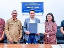 HHMI Serahkan 2 Unit Mobil Untuk Disdik Jabar