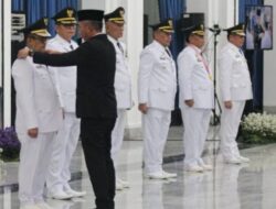 Drs. Herman Suryatman Resmi Dilantik Jadi Pj Bupati Sumedang
