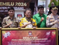 Kirab Dan Deklarasi Damai Pemilu 2024, Pj Bupati : “Kami Kawal Pemilu 2024, Hasilkan Pemimpin Yang Terbaik”