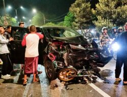Telah Terjadi Lakalantas di Cikarang Timur, Pengendara Sepeda Motor Luka Serius Setelah Dihantam Minibus