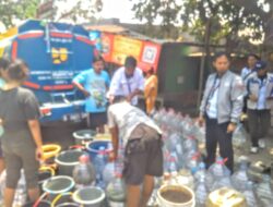 Peduli Dampak Kekeringan, PT TTEC Salurkan Bantuan Air Bersih di Wilayah Cibarusah