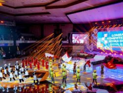 Upacara Pembukaan LKS SMK Nasional XXXI ,Seluruh Peserta Nyanyikan Lagu ” Bendera” dari Band Coklat