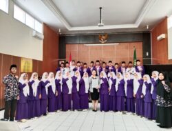 Puluhan Siswa-Siswi SMK Islam Atturmudziyyah Garut Dua Hari Berturut-Turut Mendatangi Pengadilan Negeri Kelas 1B Kabupaten Garut