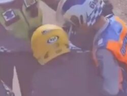 Aksi Heroik Anggota Satlantas Polsek Regol Polrestabes Bandung Bersama Anggota Dishub Kota Bandung, Selamatkan Penumpang Yang Membawa Bayi