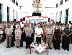 Wakapolda Jabar Hadiri Kegiatan Penyerahan Sertifikat Tanah Dan Peluncuran Sertifikat Tanah Elektronik Oleh Presiden RI Secara Virtual