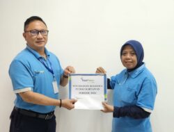 FajarPaper Dukung Pembangunan Generasi Unggul Melalui Beasiswa Prestasi Untuk 239 Anak Karyawanya