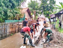 Pembuatan Saluran Air di Karangbahagia Yang Dikerjakan Satgas TMMD Ke 119 Kodim 0509 Masih Terus Berjalan