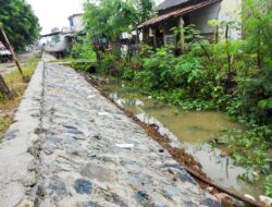 Satgas TMMD Ke 119 Kodim 0509, Terus Genjot Pembangunan Turap Sepanjang 150 Meter di Karangbahagia