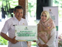 Forkopimda Purwakarta Salurkan Zakat Melalui Baznas