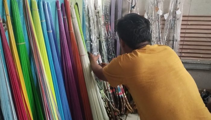 Rupiah Melemah, UMKM Cianjur Terjepit: Harga Bahan Baku Melonjak, Keuntungan Kian Menyusut
