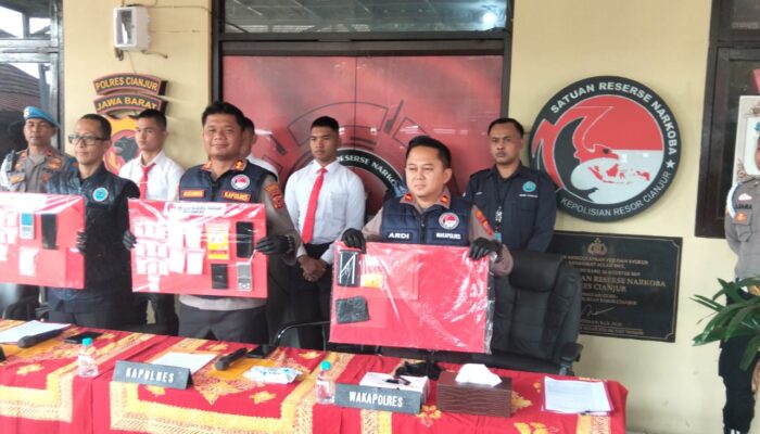 Peredaran Sabu Ratusan Gram Digagalkan, Polisi Kejar Satu DPO