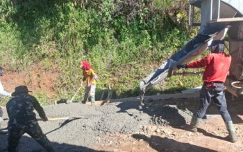 TMMD Ke-129 Percepat Pengecoran Jalan di Kampung Sindang Kasih, Warga Sambut Positif Pembangunan