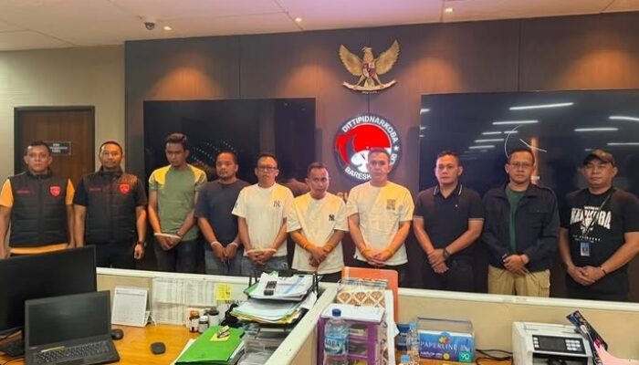Bareskrim Cokok Kasat Narkoba Polres Tangsel AKP Pardiman dan 7 Oknum Polisi
