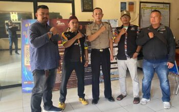 LSM GMBI Cikarang Timur Audiensi dengan Polsek, Perkuat Sinergi Jaga Kamtibmas