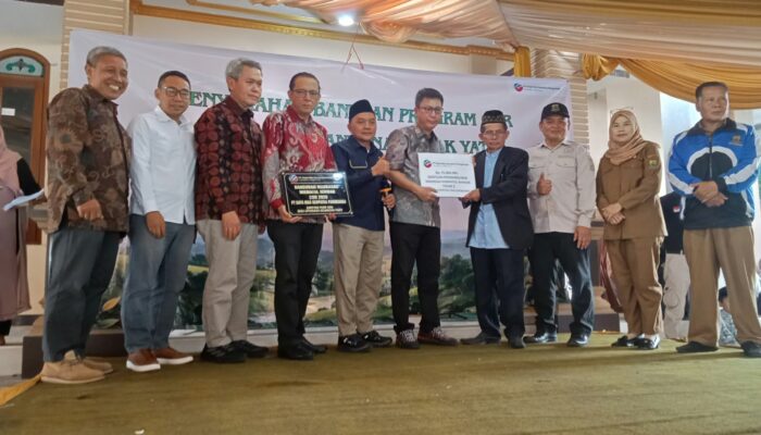 DMGP Salurkan Bantuan Pendidikan dan Fasilitas Umum di Cianjur