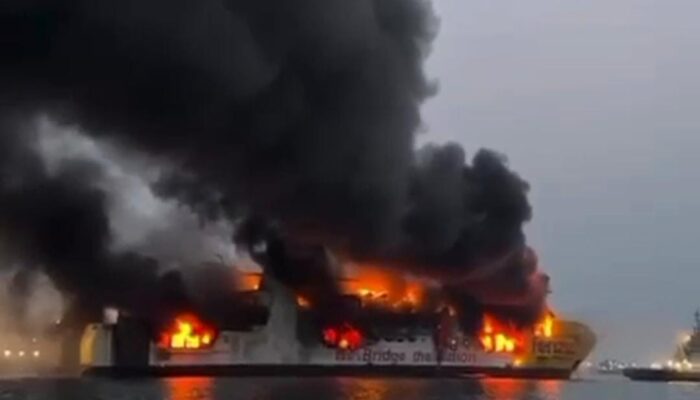 Kebakaran KMP Batumandi di Merak: Pengamat Soroti Kelalaian Kru dan Desak Penegakan Hukum Pidana Laut