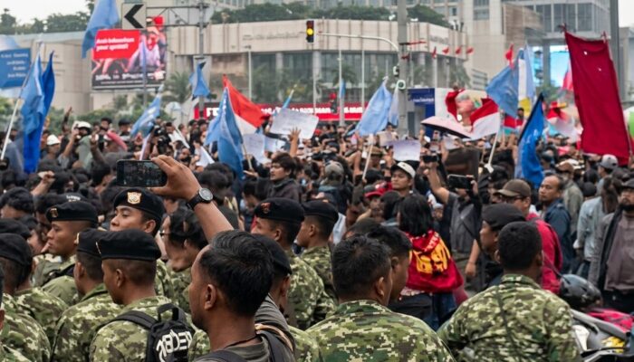 Mahasiswa Desak Evaluasi APBN, Biaya Pendidikan, dan Penuntasan Kasus HAM dalam Demo Jakarta