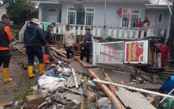 Tanggul Saluran Air Jebol, Tujuh Rumah di Ciherang Terendam, Satu Rusak Berat