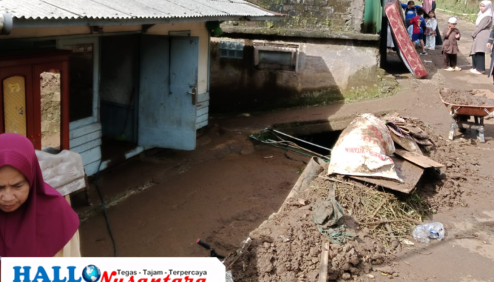 Banjir Bandang Batulawang Cipanas Terjang Permukiman, 19 Rumah Terendam – Pembukaan Lahan di Lereng Gunung Jadi Sorotan