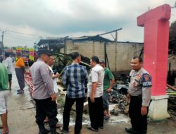 Polsek Gunung Putri Cek Olah TKP Kebakaran Toko