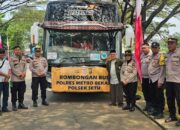 Meriahkan Hut Bhayangkara Ke – 78″ Polsek Setu Polres Metro Bekasi Bersama Warga Setu Hadiri Pesta Rakyat di Monas 2024