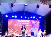 Komunitas The Rolling Stones Sumedang Pukau Penonton Di Pesta Rakyat Puncak Peringatan HUT RI ke-79 Di Sumedang