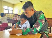 Wujud Pengabdian Satgas Yonif 122/TS Dalam Berikan Bantuan Tenaga Didik Di Sekolah Perbatasan