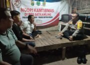 Kapolsek Pebayuran Giat Ngopi Kamtibmas Dengan Warga di Pos Satkamling